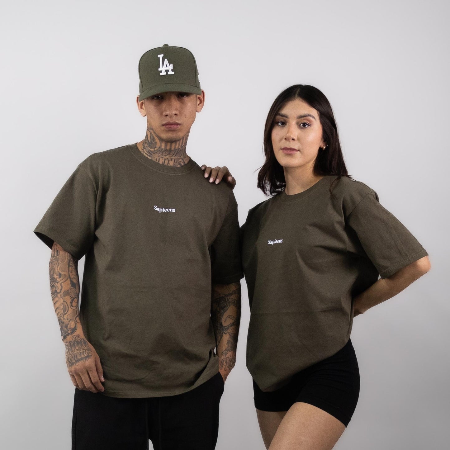 Playera Oversize BASIC Olivo