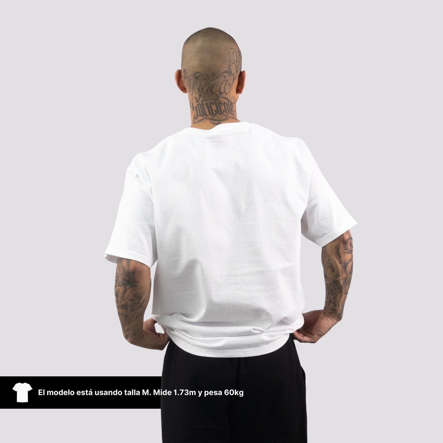 Playera Oversize 'VENI VIDI VICI' Color Blanco