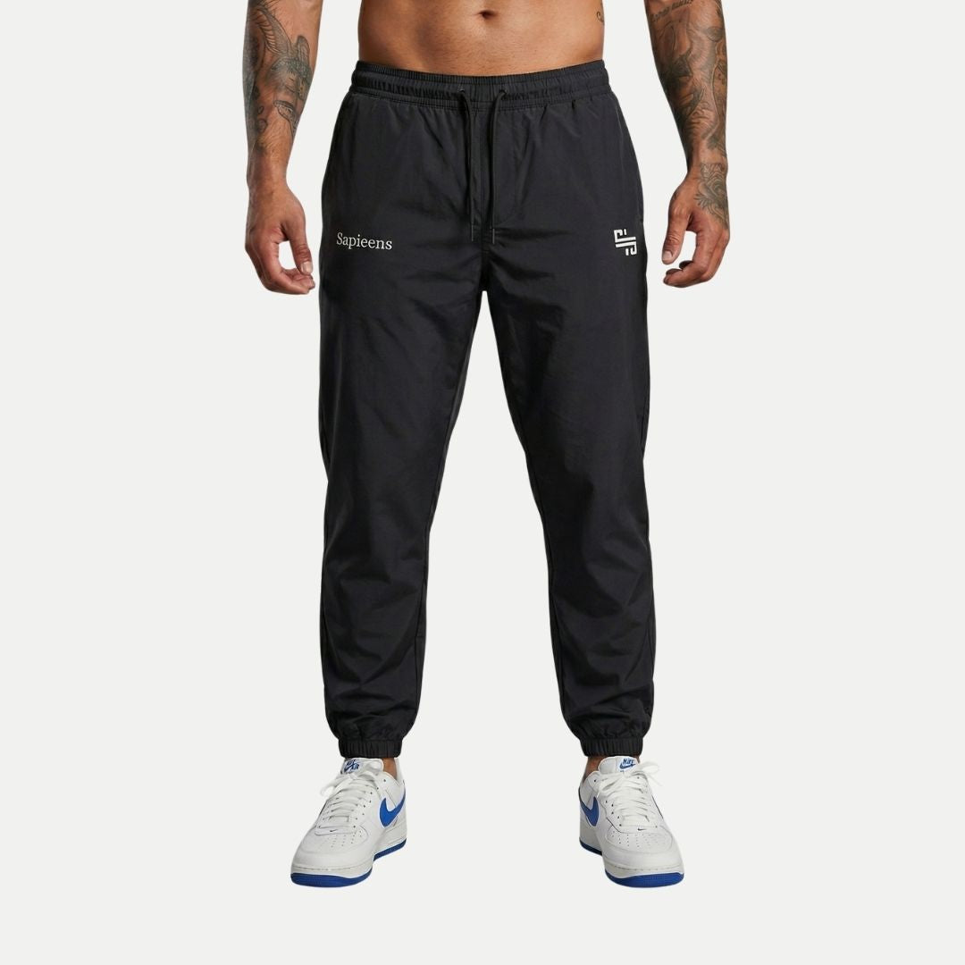 Jogger Tech Performance: Negro | Relaxed-fit | Tela ligera y fresca