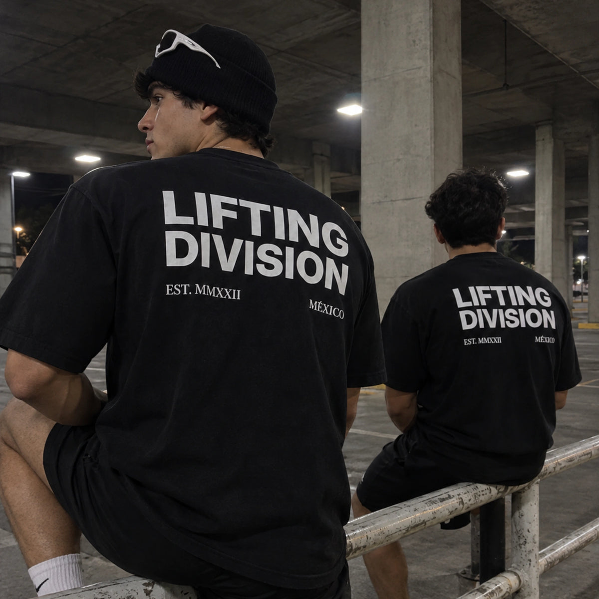 Playera oversize TRAINING DIV • Negra